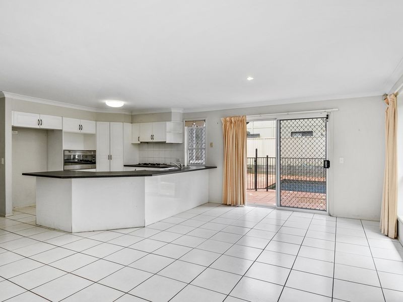 11 Obrien Court, Arundel QLD 4214