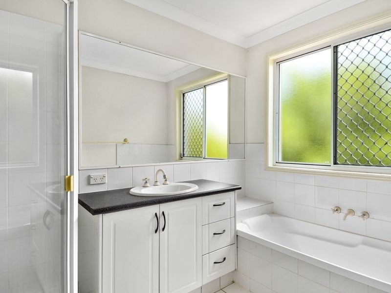 11 Obrien Court, Arundel QLD 4214