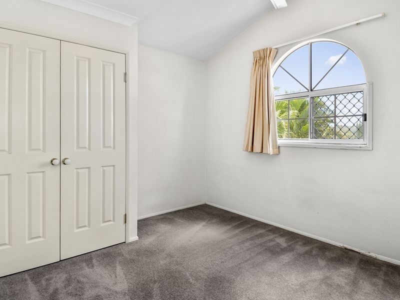 11 Obrien Court, Arundel QLD 4214