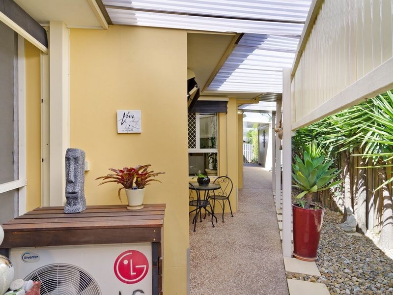 81 Victoria Drive, Pacific Pines QLD 4211