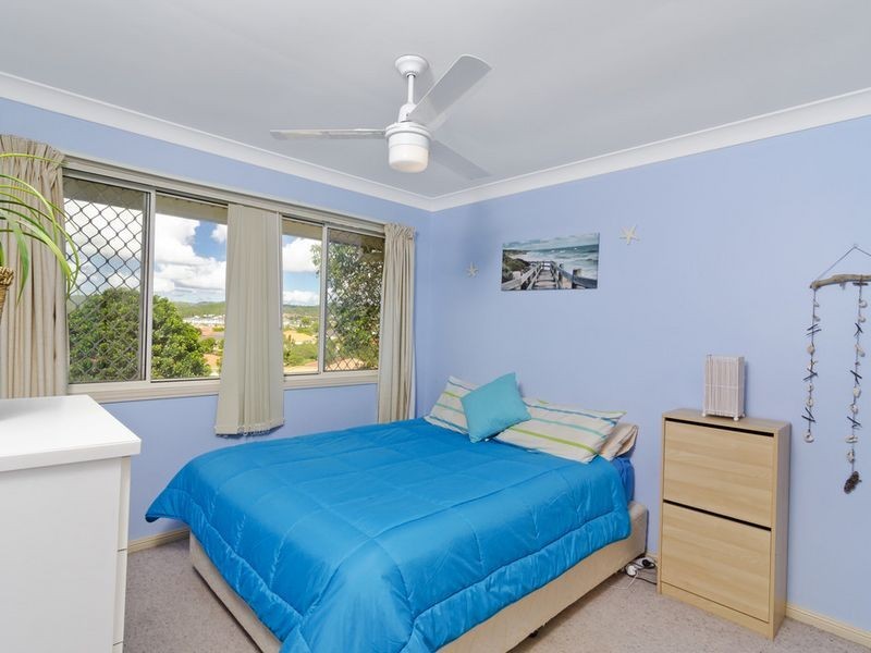 10 Atoli Rise, Pacific Pines QLD 4211
