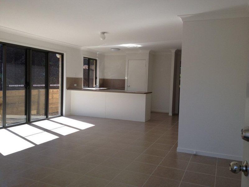 2/61 Diamantina Circuit, Pacific Pines QLD 4211