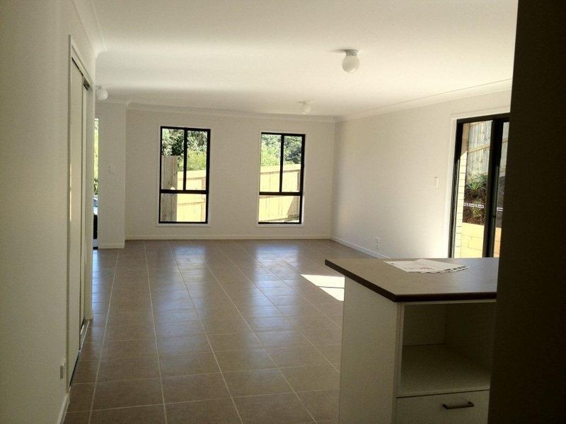 2/61 Diamantina Circuit, Pacific Pines QLD 4211
