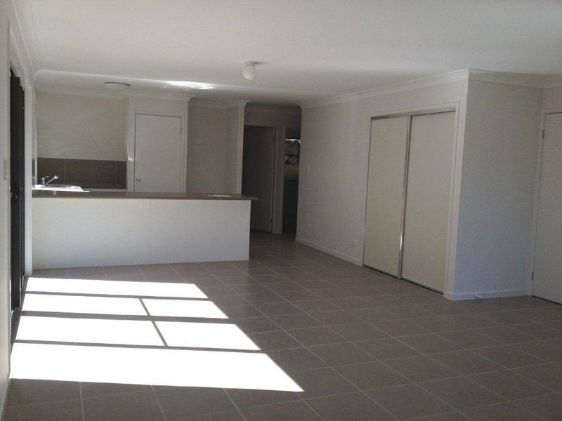 2/61 Diamantina Circuit, Pacific Pines QLD 4211