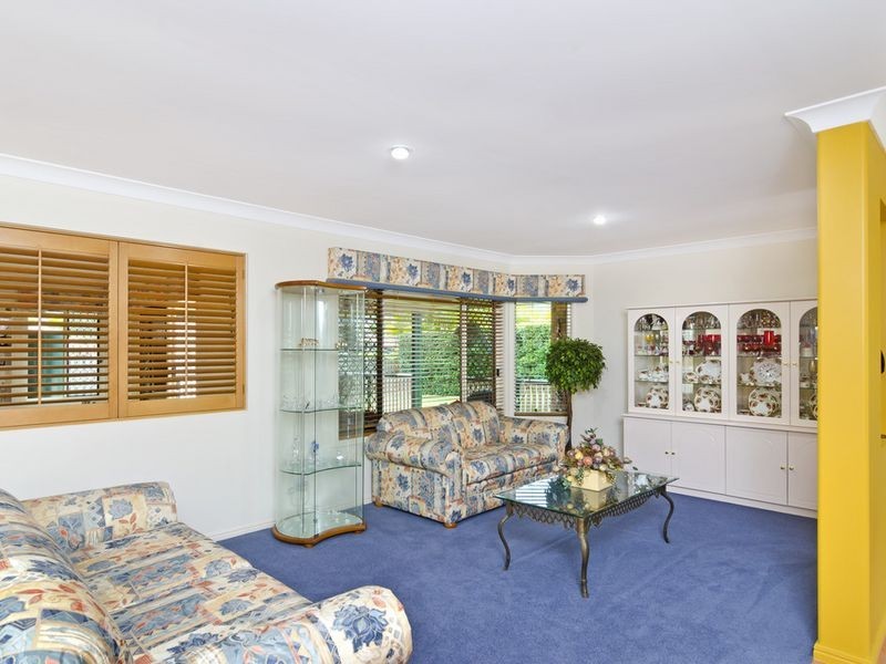 4 Rimatara Rise, Pacific Pines QLD 4211