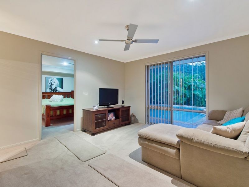 85 Roberts Drive, Maudsland QLD 4210