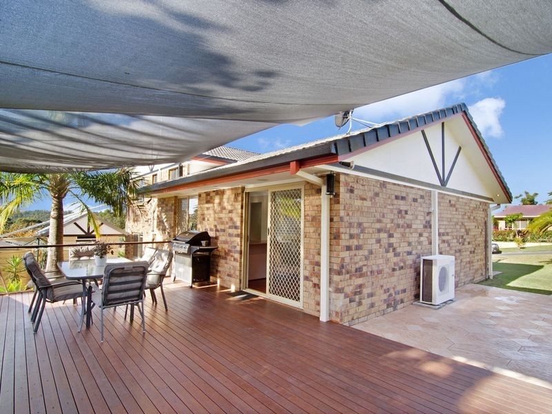 4 Edgemount Court, Oxenford QLD 4210