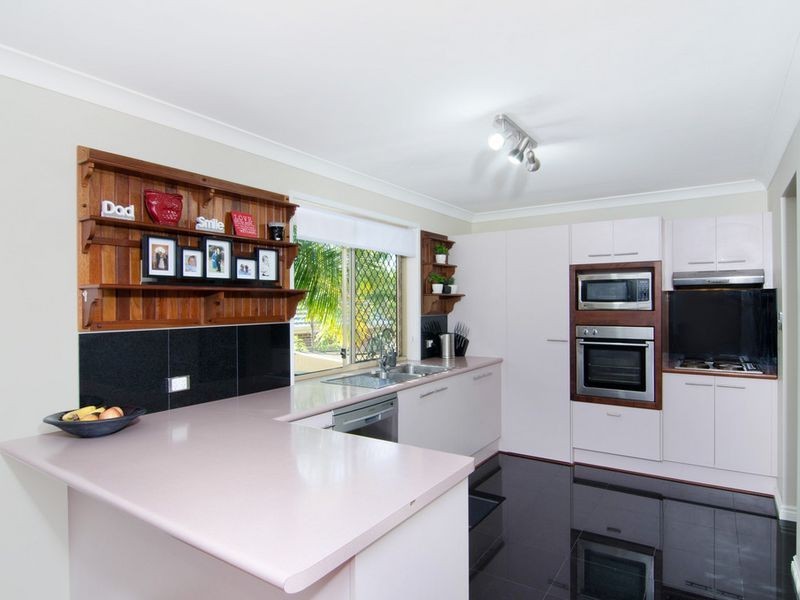 4 Edgemount Court, Oxenford QLD 4210