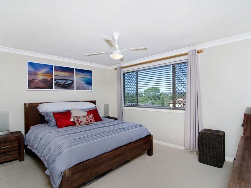 4 Edgemount Court, Oxenford QLD 4210