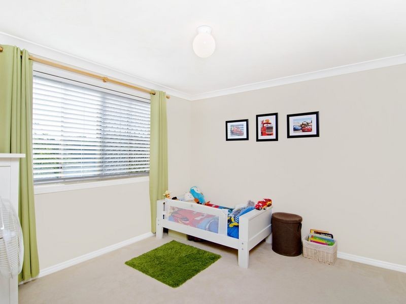 4 Edgemount Court, Oxenford QLD 4210