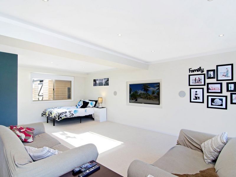 4 Edgemount Court, Oxenford QLD 4210