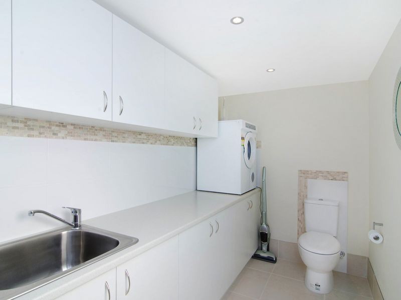 4 Edgemount Court, Oxenford QLD 4210