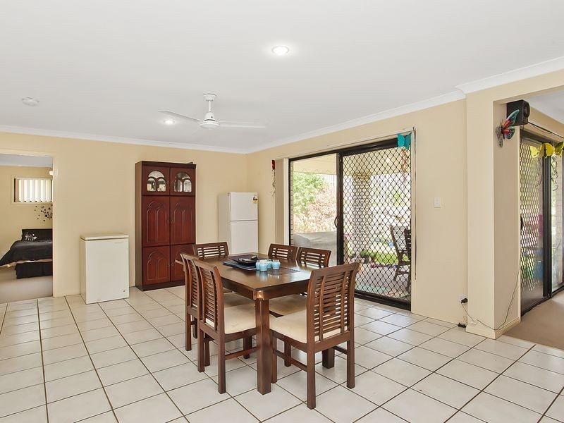 16 Springwood Avenue, Pacific Pines QLD 4211