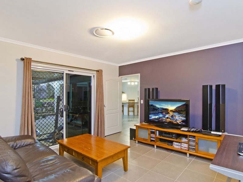 3 Willunga Street, Pacific Pines QLD 4211