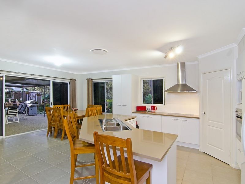 3 Willunga Street, Pacific Pines QLD 4211