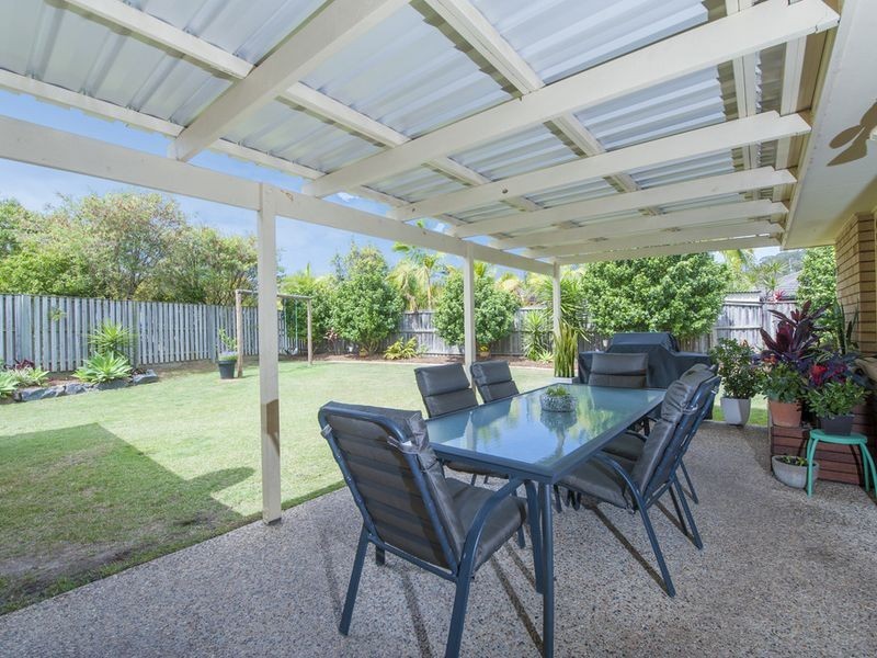 7 Stromlo Court, Pacific Pines QLD 4211