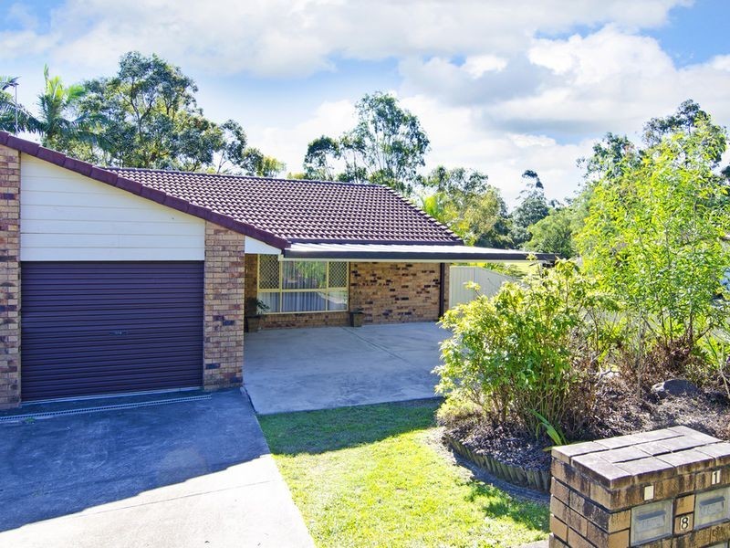 1/8 Metro Crescent, Oxenford QLD 4210