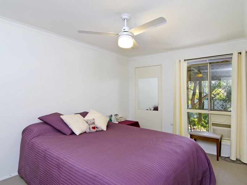 1/8 Metro Crescent, Oxenford QLD 4210