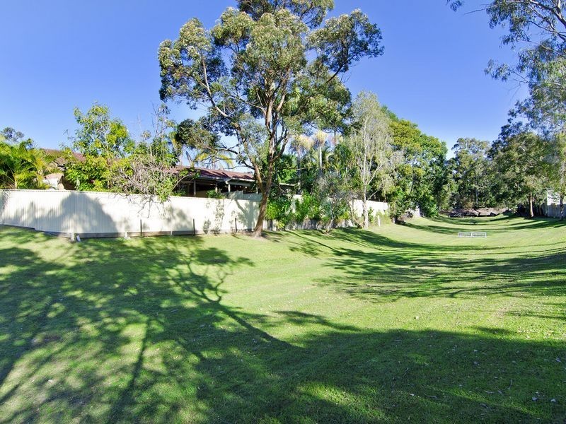 1/8 Metro Crescent, Oxenford QLD 4210