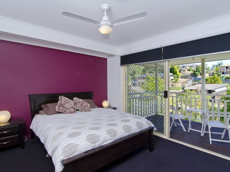 12 Avon Court, Pacific Pines QLD 4211