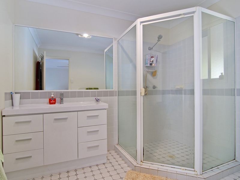 20 Pacific Pines Boulevard, Pacific Pines QLD 4211