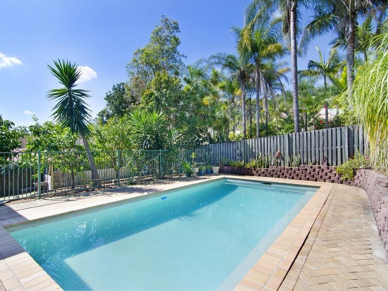 20 Pacific Pines Boulevard, Pacific Pines QLD 4211