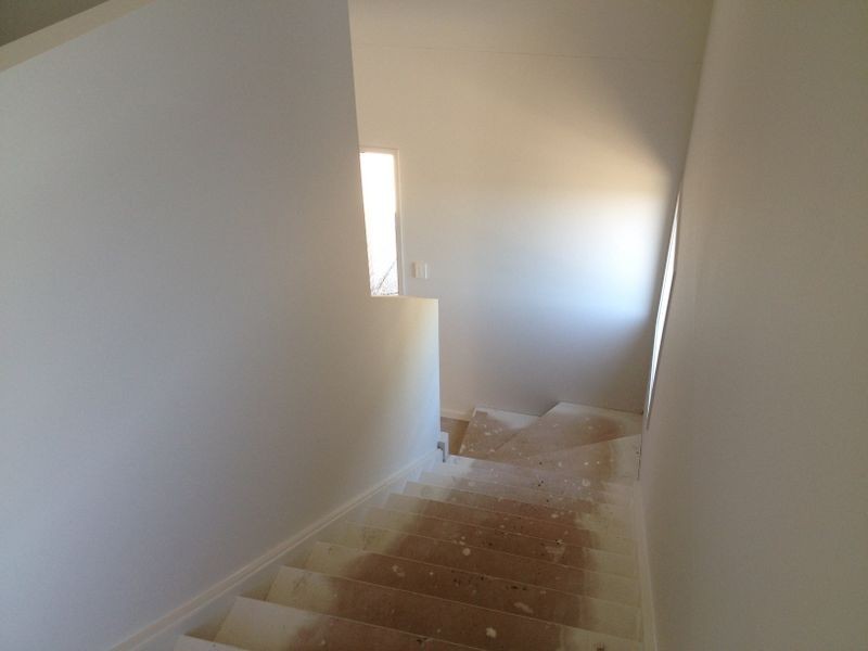 2/52 Hawkesbury Avenue, Pacific Pines QLD 4211