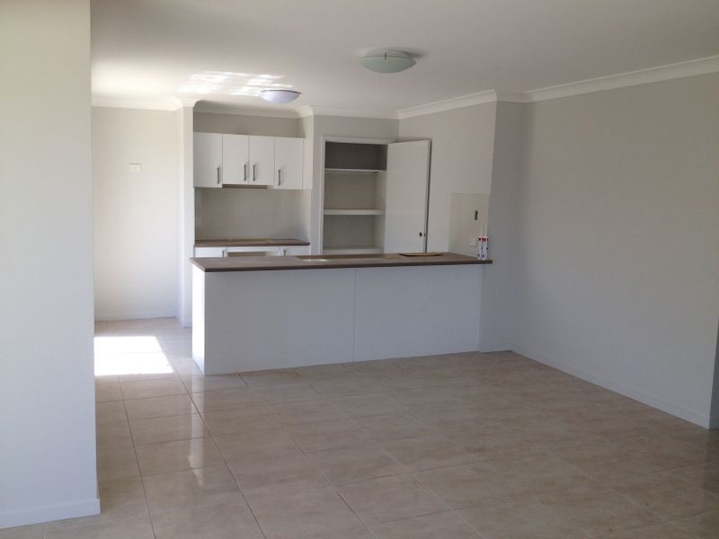 3/52 Hawkesbury Avenue, Pacific Pines QLD 4211