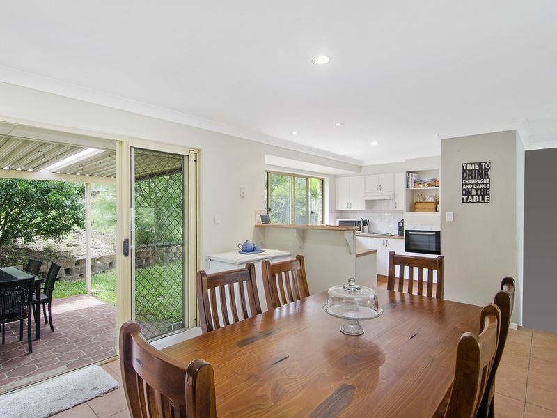 15 White Cap Close, Pacific Pines QLD 4211