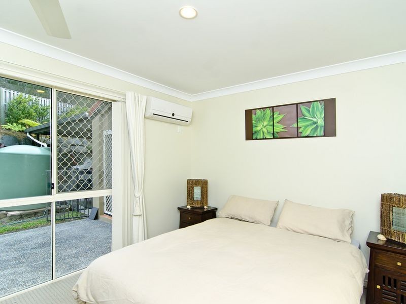 12 Cobbler Place, Pacific Pines QLD 4211