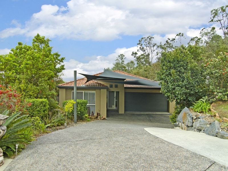 12 Cobbler Place, Pacific Pines QLD 4211