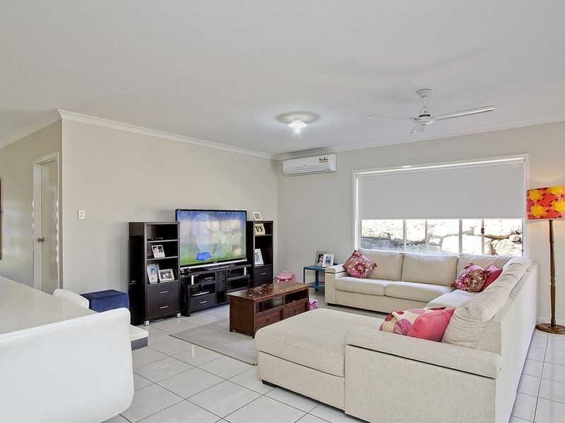 23 Hawkesbury Avenue, Pacific Pines QLD 4211