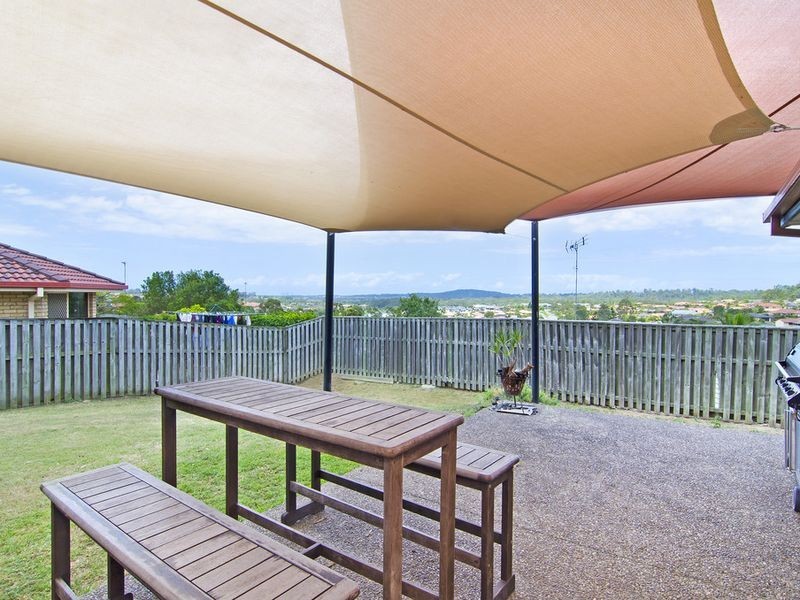 17 Crosby Avenue, Pacific Pines QLD 4211