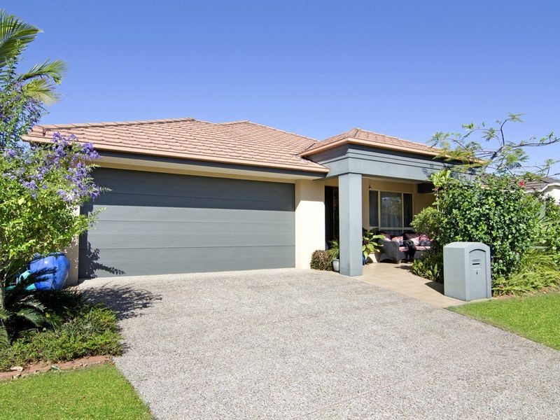 4 Rhiannon Drive, Ashmore QLD 4214