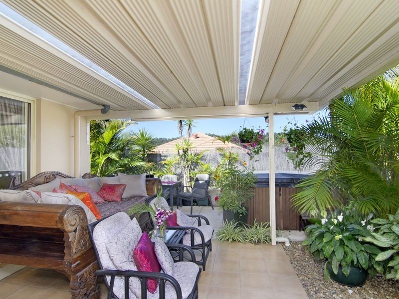 4 Rhiannon Drive, Ashmore QLD 4214