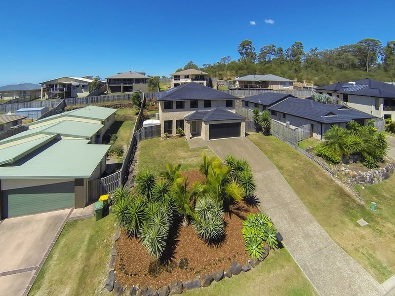 10 Sandow Street, Pacific Pines QLD 4211