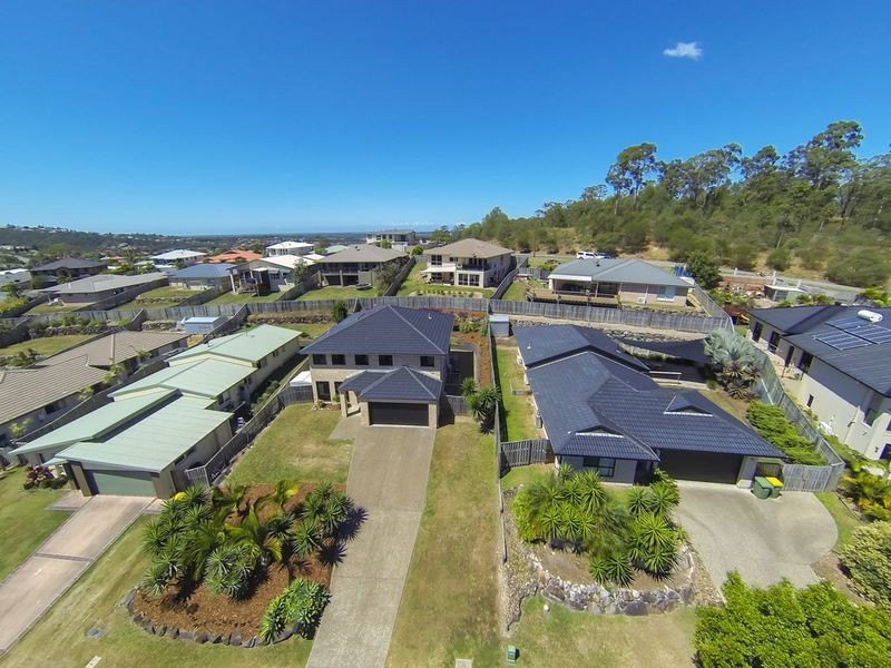 10 Sandow Street, Pacific Pines QLD 4211