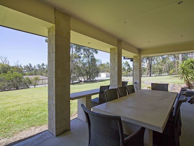 11 Cockatoo Court, Gaven QLD 4211