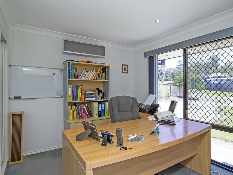 11 Cockatoo Court, Gaven QLD 4211