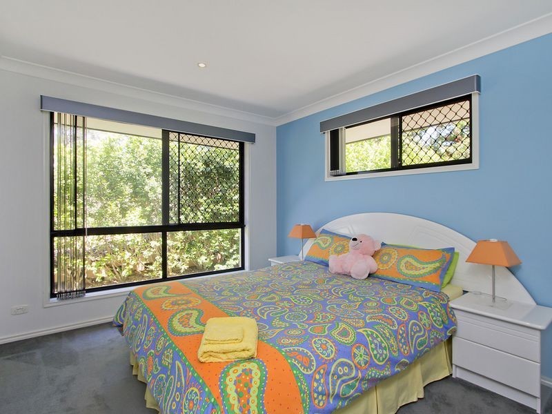 11 Cockatoo Court, Gaven QLD 4211