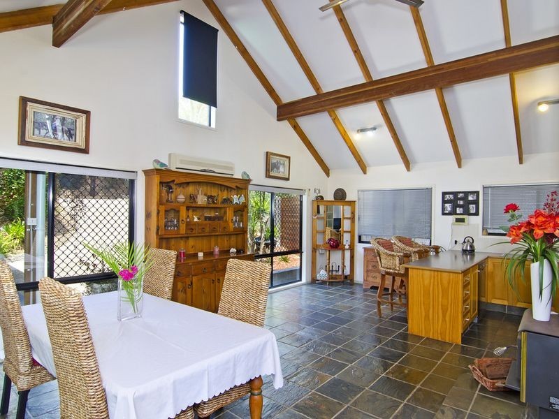 7 Allardyce Crescent, Pacific Pines QLD 4211