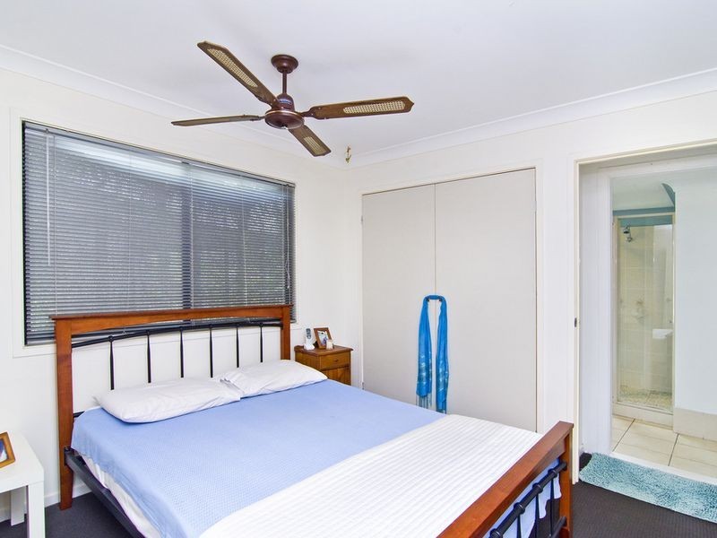 7 Allardyce Crescent, Pacific Pines QLD 4211