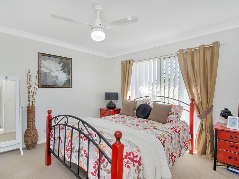 6 Ainslie Street, Pacific Pines QLD 4211