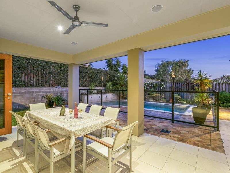 16 Ainslie Street, Pacific Pines QLD 4211