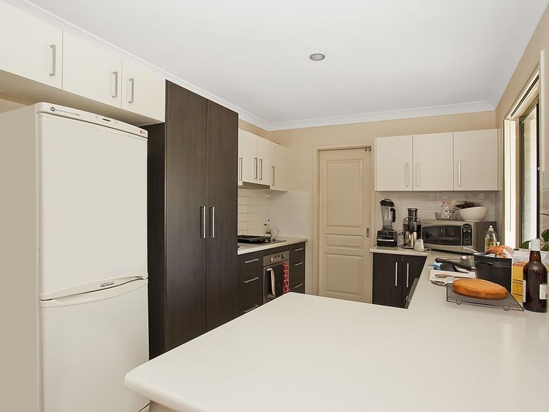 50 Mcauley Parade, Pacific Pines QLD 4211