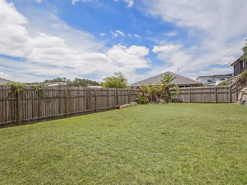 50 Mcauley Parade, Pacific Pines QLD 4211