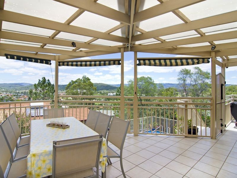 10 Crestridge Crescent, Oxenford QLD 4210