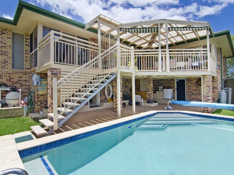 10 Crestridge Crescent, Oxenford QLD 4210