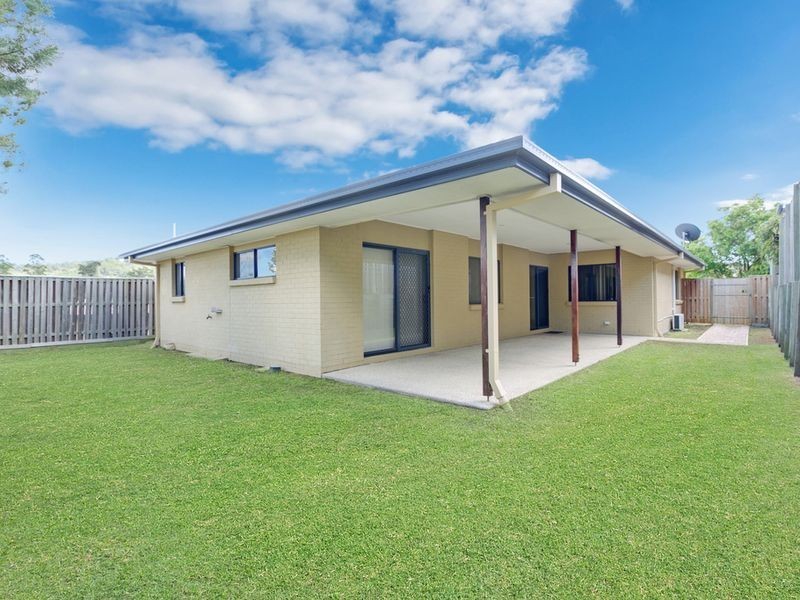 3 Davies Street, Pacific Pines QLD 4211