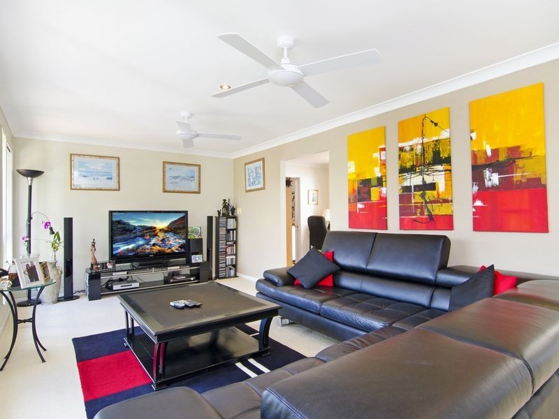 32 Austral Crescent, Pacific Pines QLD 4211
